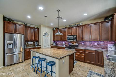 3832 E Amber Ln, Gilbert, AZ 85296 photo 13