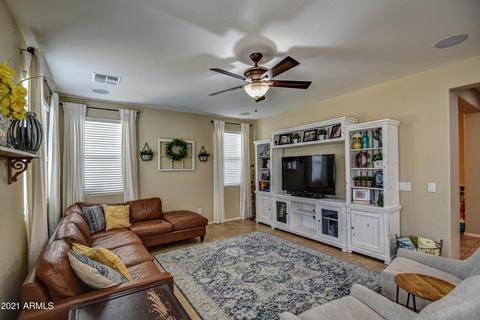 3832 E Amber Ln, Gilbert, AZ 85296 photo 6