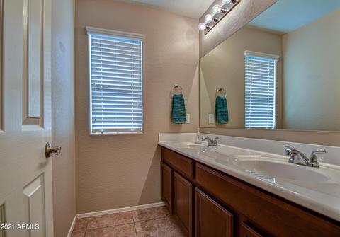 3832 E Amber Ln, Gilbert, AZ 85296 photo 47