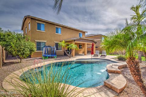 3832 E Amber Ln, Gilbert, AZ 85296 photo 2