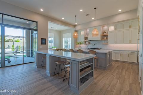 2581 E Turnberry Dr, Gilbert, AZ 85298 photo 4