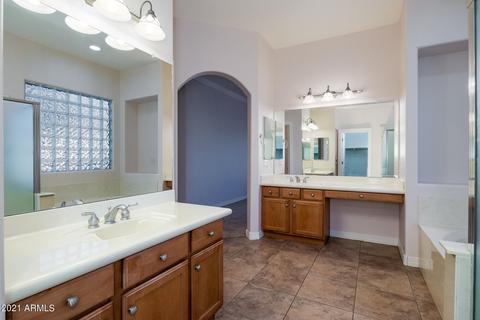 2814 E Desert Ln, Phoenix, AZ 85042 photo 28