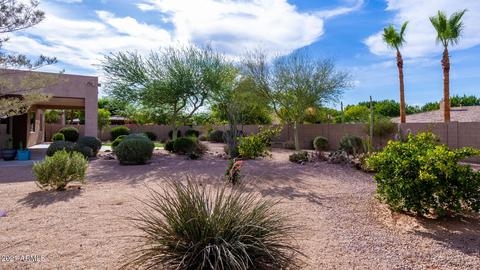 2814 E Desert Ln, Phoenix, AZ 85042 photo 9
