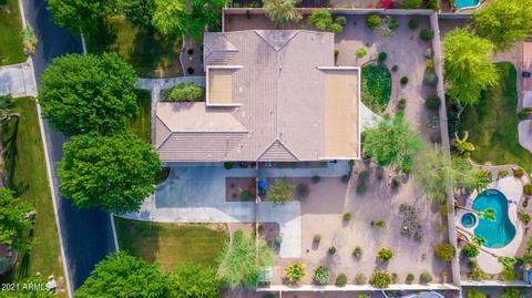 2814 E Desert Ln, Phoenix, AZ 85042 photo 2