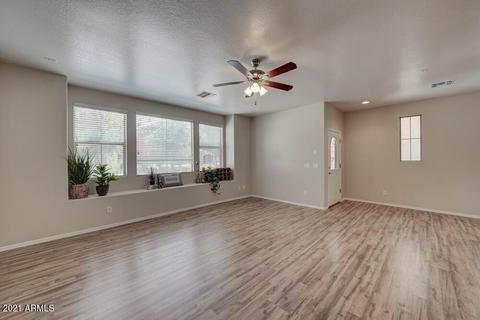 4362 E Selena Dr, Phoenix, AZ 85050 photo 3