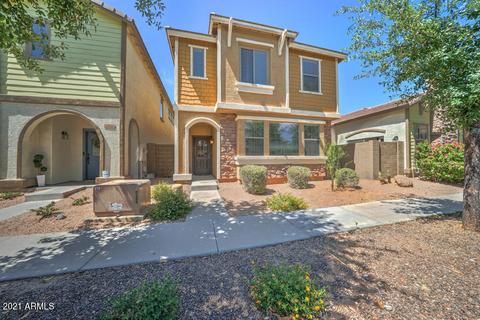 4362 E Selena Dr, Phoenix, AZ 85050 photo 2