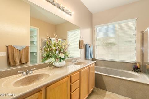 4282 S Summit St, Gilbert, AZ 85297 photo 23