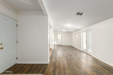 3043 E Flower St, Phoenix, AZ 85016 photo 6