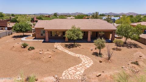 820 E Shawna Ct, Phoenix, AZ 85086 photo 2