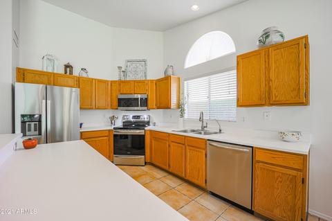 3013 E South Fork Dr, Phoenix, AZ 85048 photo 9