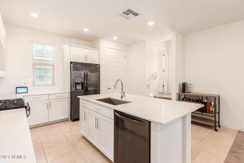 665 N Bay Dr, Gilbert, AZ 85233 photo 5