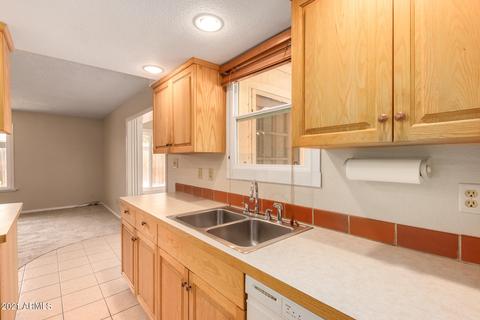 3612 E Laurel Ln, Phoenix, AZ 85028 photo 15