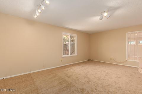 3612 E Laurel Ln, Phoenix, AZ 85028 photo 9