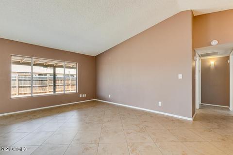 4624 N 75th Dr, Phoenix, AZ 85033 photo 6