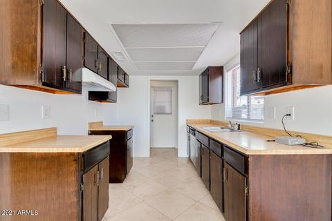 4624 N 75th Dr, Phoenix, AZ 85033 photo 9