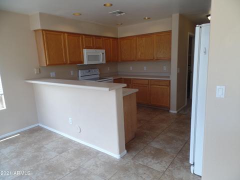 933 E Windsor Dr, Gilbert, AZ 85296 photo 9