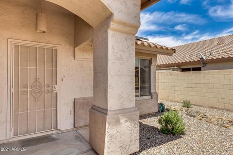 472 E Pinto Dr, Gilbert, AZ 85296 photo 4