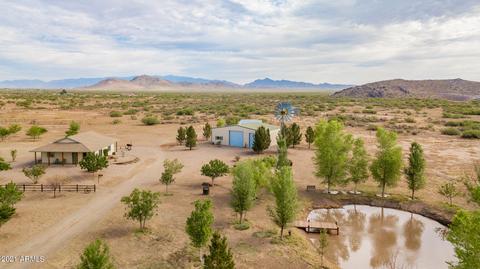 560 E Circle B Rd, Willcox, AZ 85643 photo 2