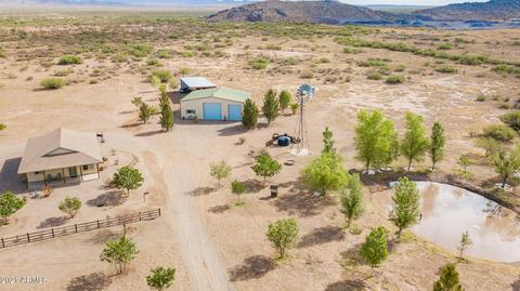 560 E Circle B Rd, Willcox, AZ 85643 photo 7