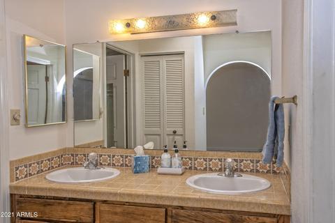 718 E Coral Gables Dr, Phoenix, AZ 85022 photo 11