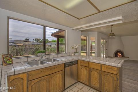 718 E Coral Gables Dr, Phoenix, AZ 85022 photo 8