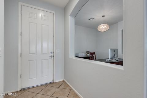 3852 E Packard Dr, Gilbert, AZ 85298 photo 4