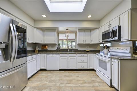 3845 E Sunnyside Dr, Phoenix, AZ 85028 photo 9