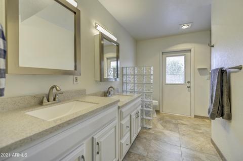 3845 E Sunnyside Dr, Phoenix, AZ 85028 photo 13