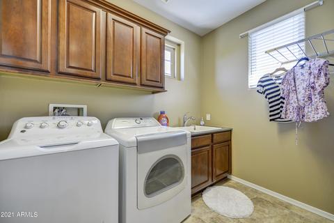 3817 E Matthew Dr E, Phoenix, AZ 85050 photo 21