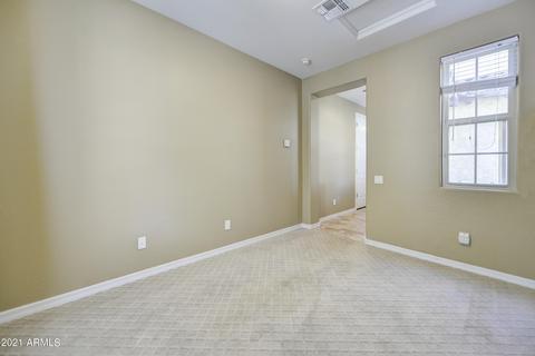 3817 E Matthew Dr E, Phoenix, AZ 85050 photo 6