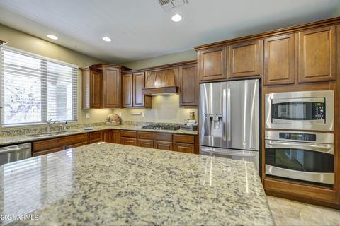 3817 E Matthew Dr E, Phoenix, AZ 85050 photo 11
