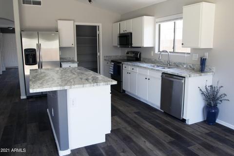 3025 W Horsham Dr, Phoenix, AZ 85027 photo 3