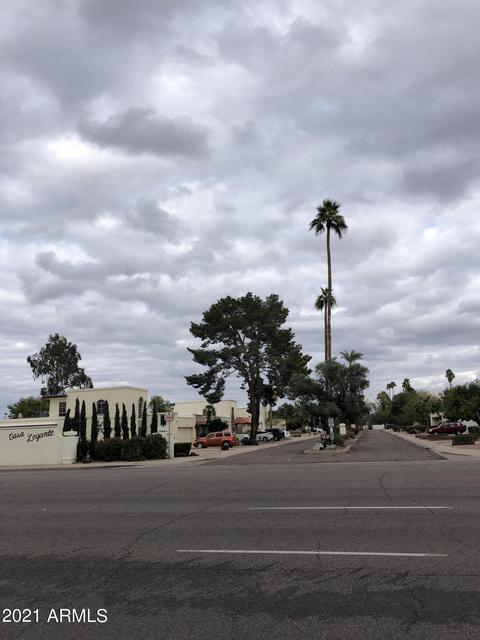 945 E Laguna Dr, Tempe, AZ 85282 photo 22