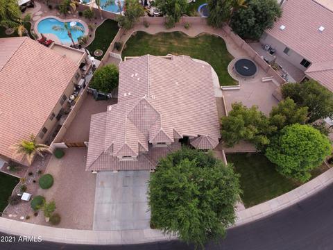 2120 S Boulder Ct, Gilbert, AZ 85295 photo 2