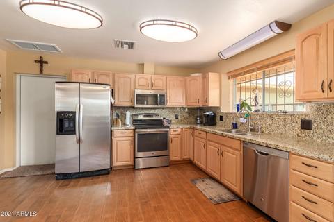 3733 E Sandra Ter, Phoenix, AZ 85032 photo 13