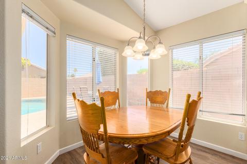 270 W Windsor Dr, Gilbert, AZ 85233 photo 9