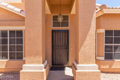 270 W Windsor Dr, Gilbert, AZ 85233 photo 2