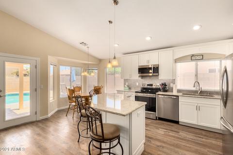 270 W Windsor Dr, Gilbert, AZ 85233 photo 8
