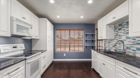 6449 E Ivy St, Mesa, AZ 85205 photo 4
