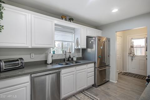 7552 E Carol Cir, Mesa, AZ 85208 photo 3