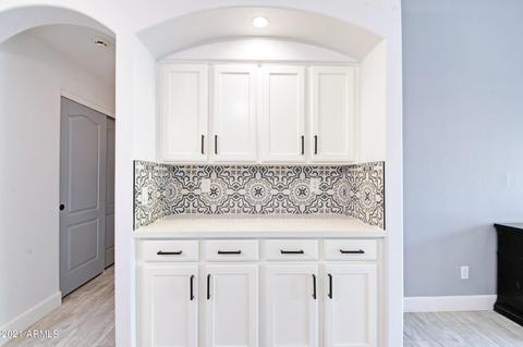 3828 E Irma Ln, Phoenix, AZ 85050 photo 8