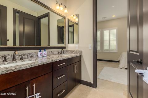 3007 E Branham Ln, Phoenix, AZ 85042 photo 29