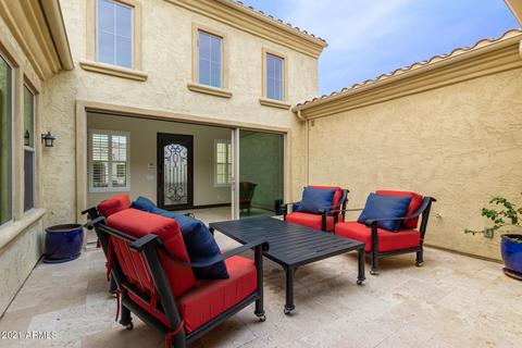 3007 E Branham Ln, Phoenix, AZ 85042 photo 2