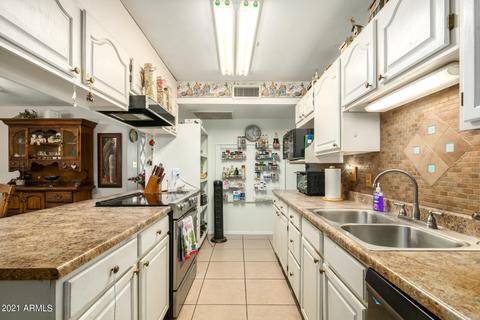 3941 W Tuckey Ln, Phoenix, AZ 85019 photo 9