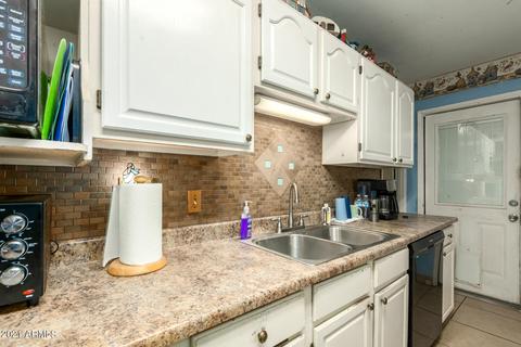 3941 W Tuckey Ln, Phoenix, AZ 85019 photo 11