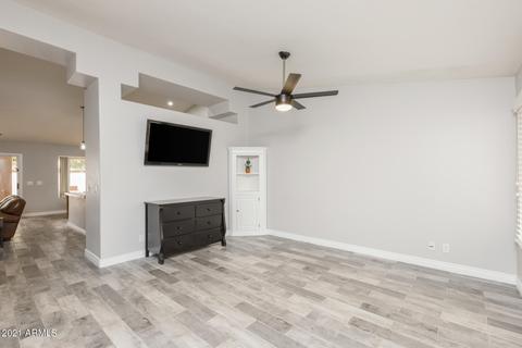 151 W Shamrock St, Gilbert, AZ 85233 photo 4