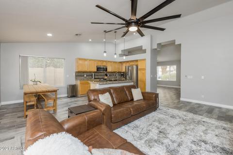 151 W Shamrock St, Gilbert, AZ 85233 photo 8