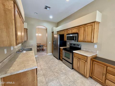 682 S Lawson Dr, Apache Junction, AZ 85120 photo 6