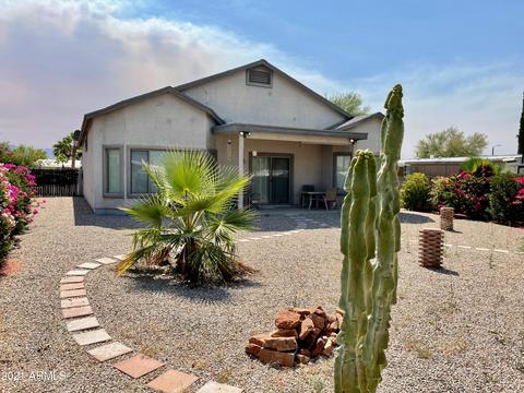 682 S Lawson Dr, Apache Junction, AZ 85120 photo 4