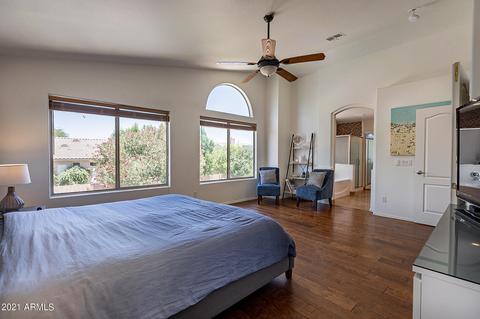 4380 E Lariat Ln, Phoenix, AZ 85050 photo 18